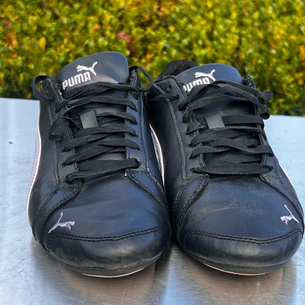 Puma Black and light Purple Athletic Shoes